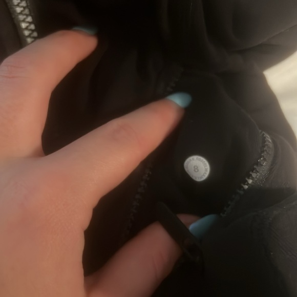 Lululemon black define jacket size 8 - Picture 2 of 3